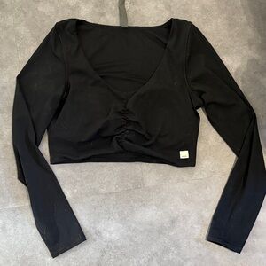 Vuori Black Cropped Long Sleeve